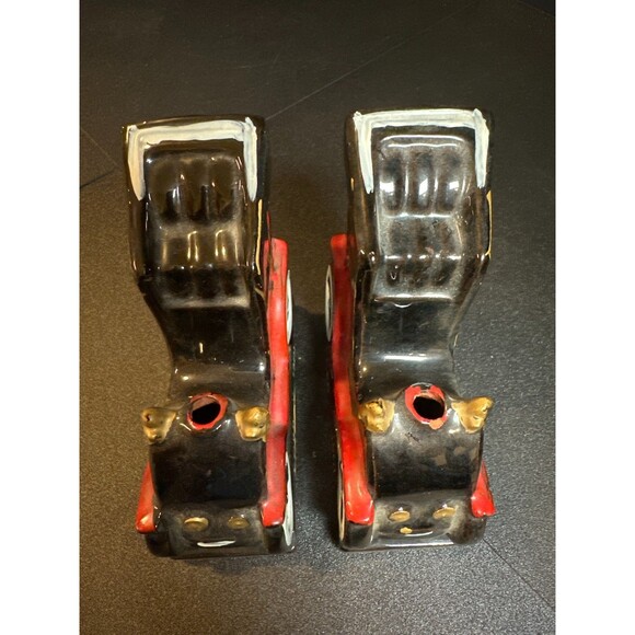 Vintage Ford 1901 Japan Ceramic Car Bookends Black Red White 4"x4" Pair - Picture 6 of 7